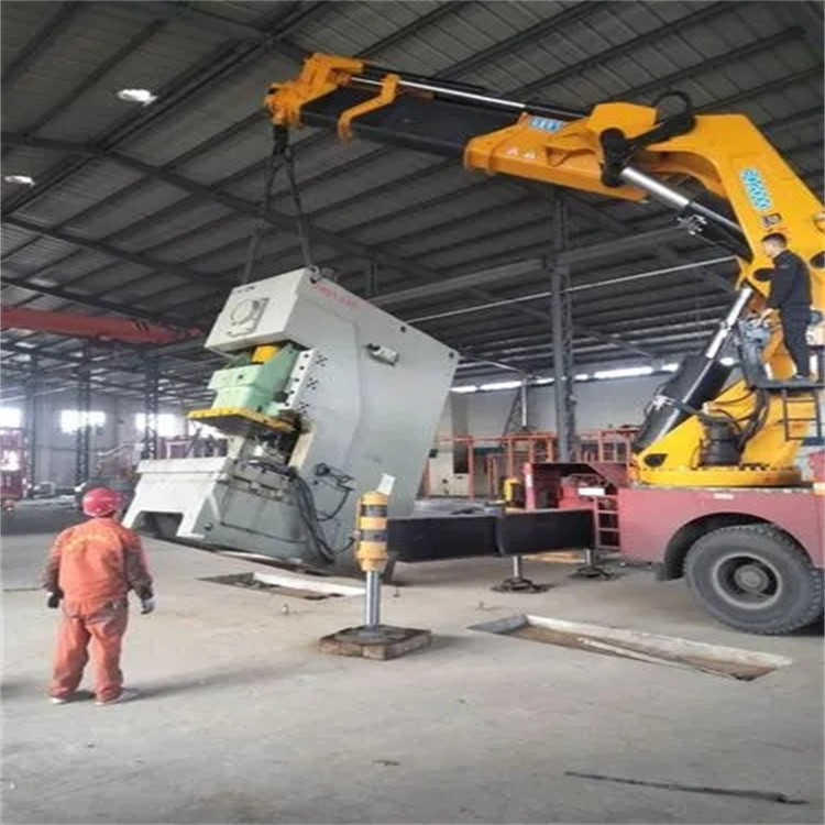 保城镇80吨折臂吊车出租附近电话