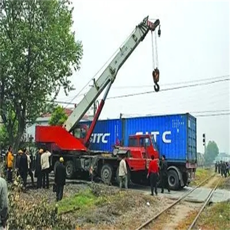 保城镇如何快速找到附近的吊车救援公司