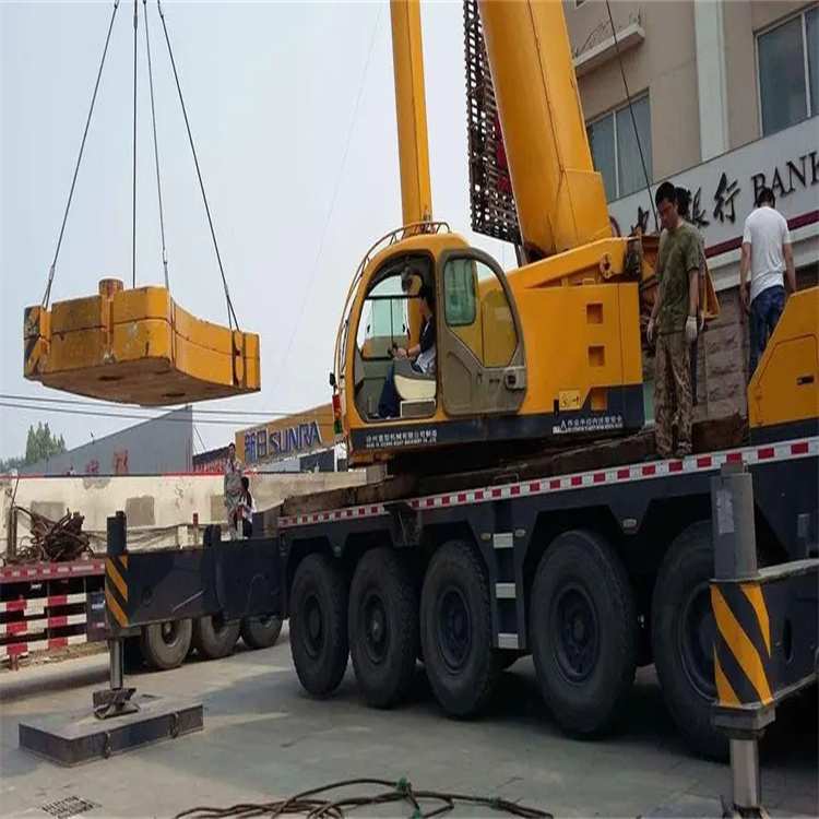 保城镇当地吊车出租|机器吊装|75吨|工厂搬迁服务