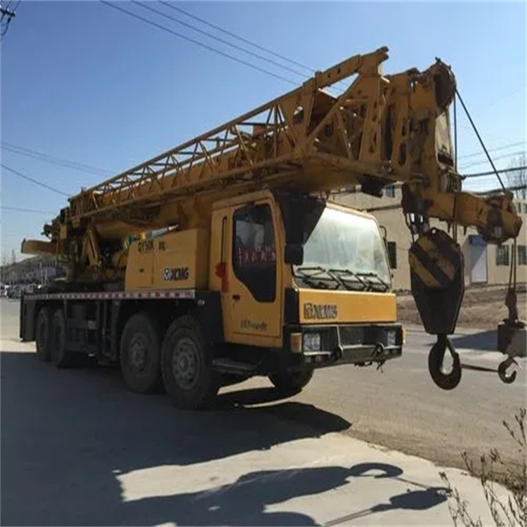 保城镇哪里有专业吊车出租